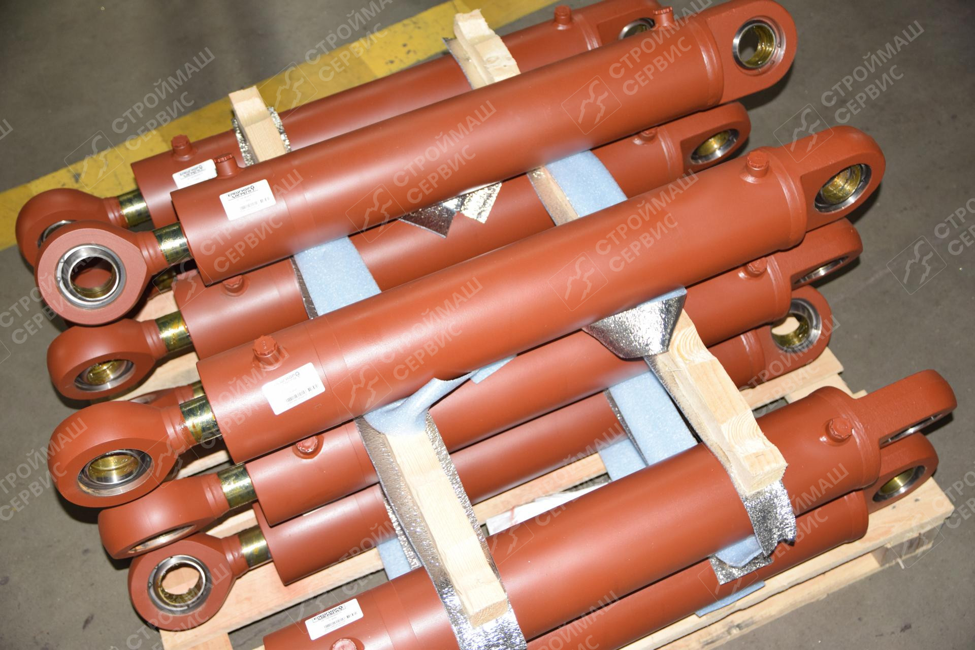 Гидроцилиндр стрелы ЦГ-125.56х630.11 Гидроцилиндр стрелы ЦГ-125.56х630.11