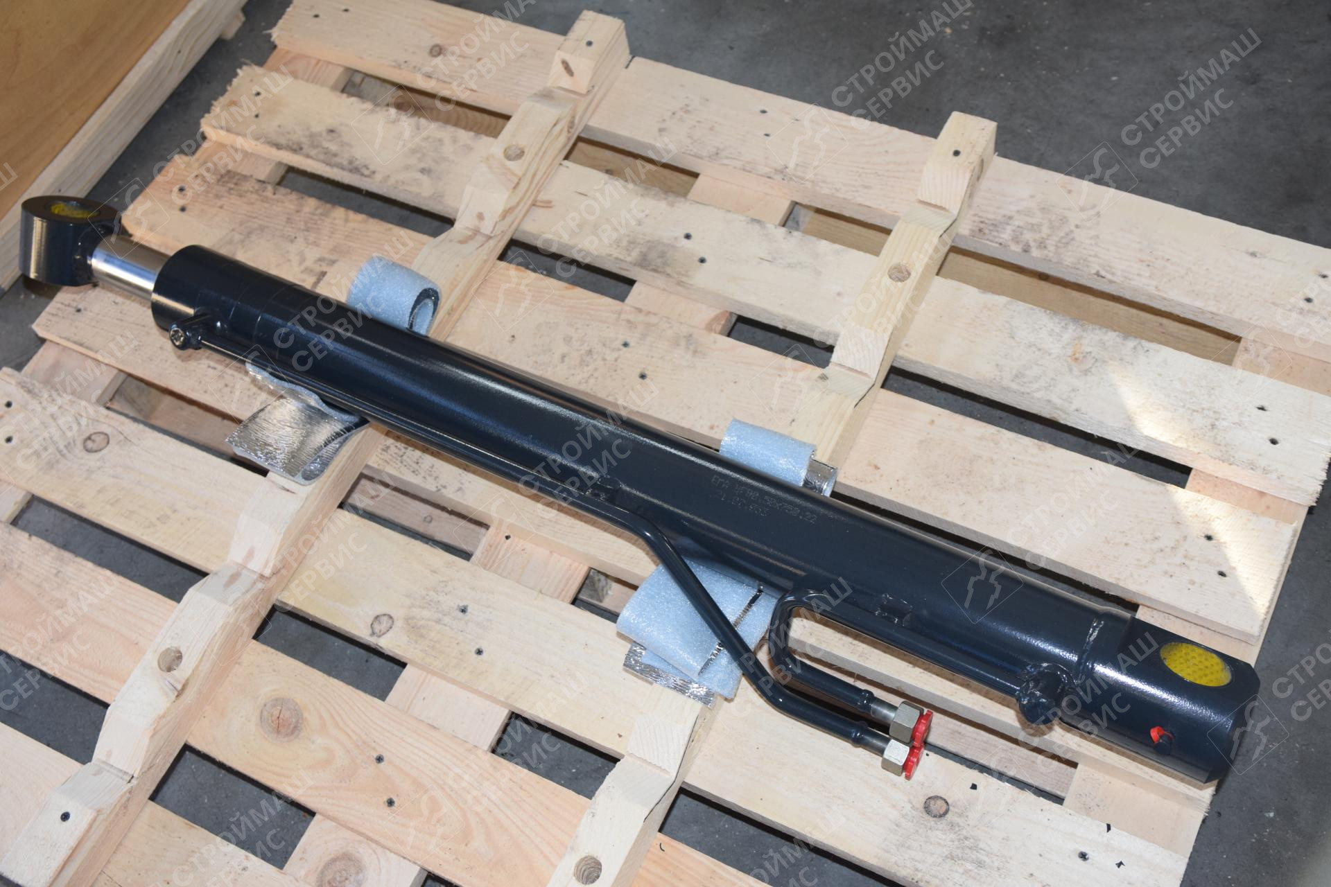 Гидроцилиндр подъема стрелы Елаз Tarsus ЦГ-80.50х750.22 Гидроцилиндр подъема стрелы Елаз Tarsus ЦГ-80.50х750.22